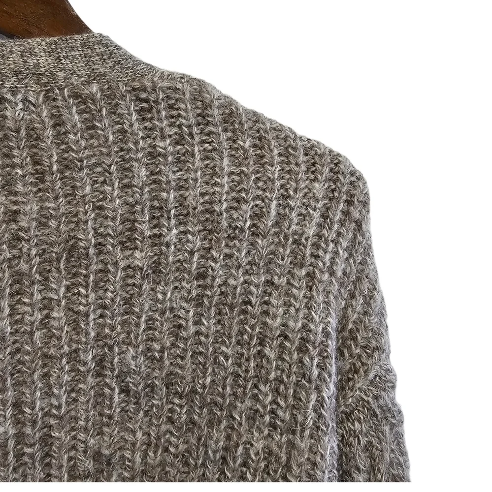 Eddie Bauer cable knit Wool Grey button cardigan size large - Picture 8 of 12
